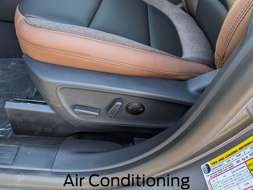 New 2026 Carbonized Gray Metallic Ford Outer Banks® image 13