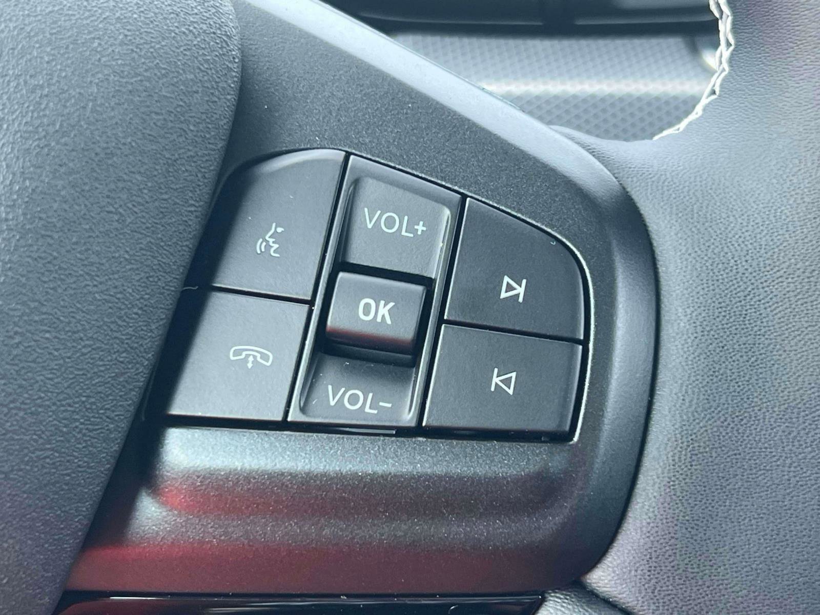 2025 Ford Mustang Mach-E GT - Photo 23