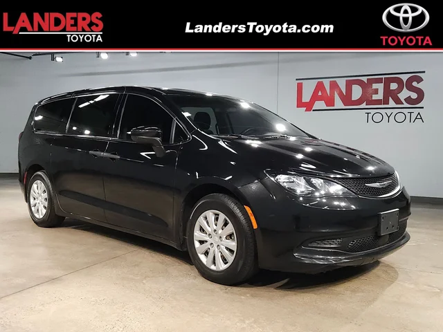 2021 Chrysler Voyager L