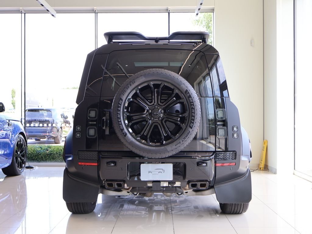 New 2026 Narvik Black Land Rover OCTA Black image 6