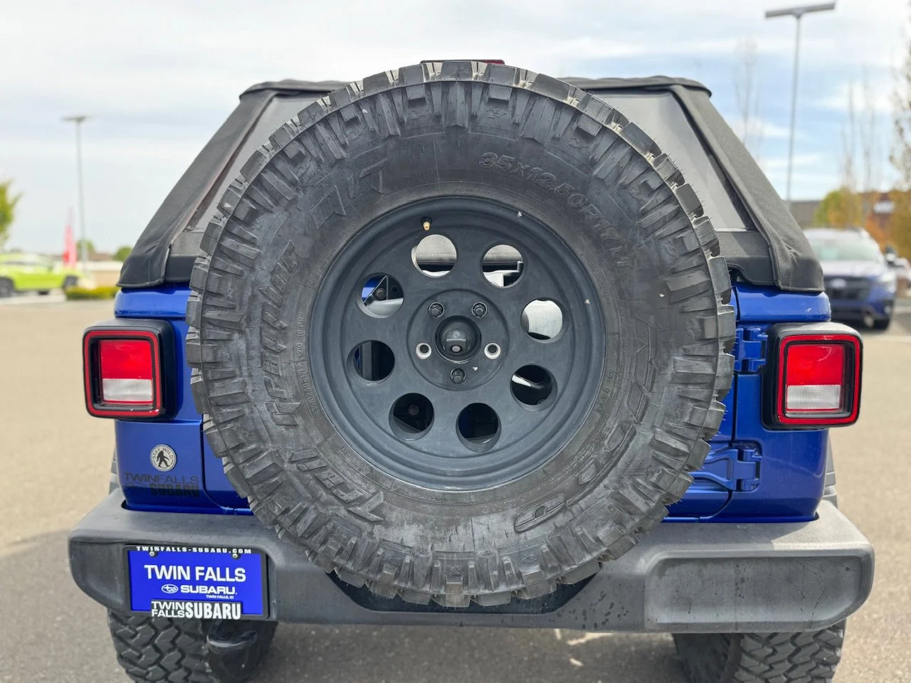 Used 2019 Ocean Blue Metallic Clearcoat Jeep Sport S image 36
