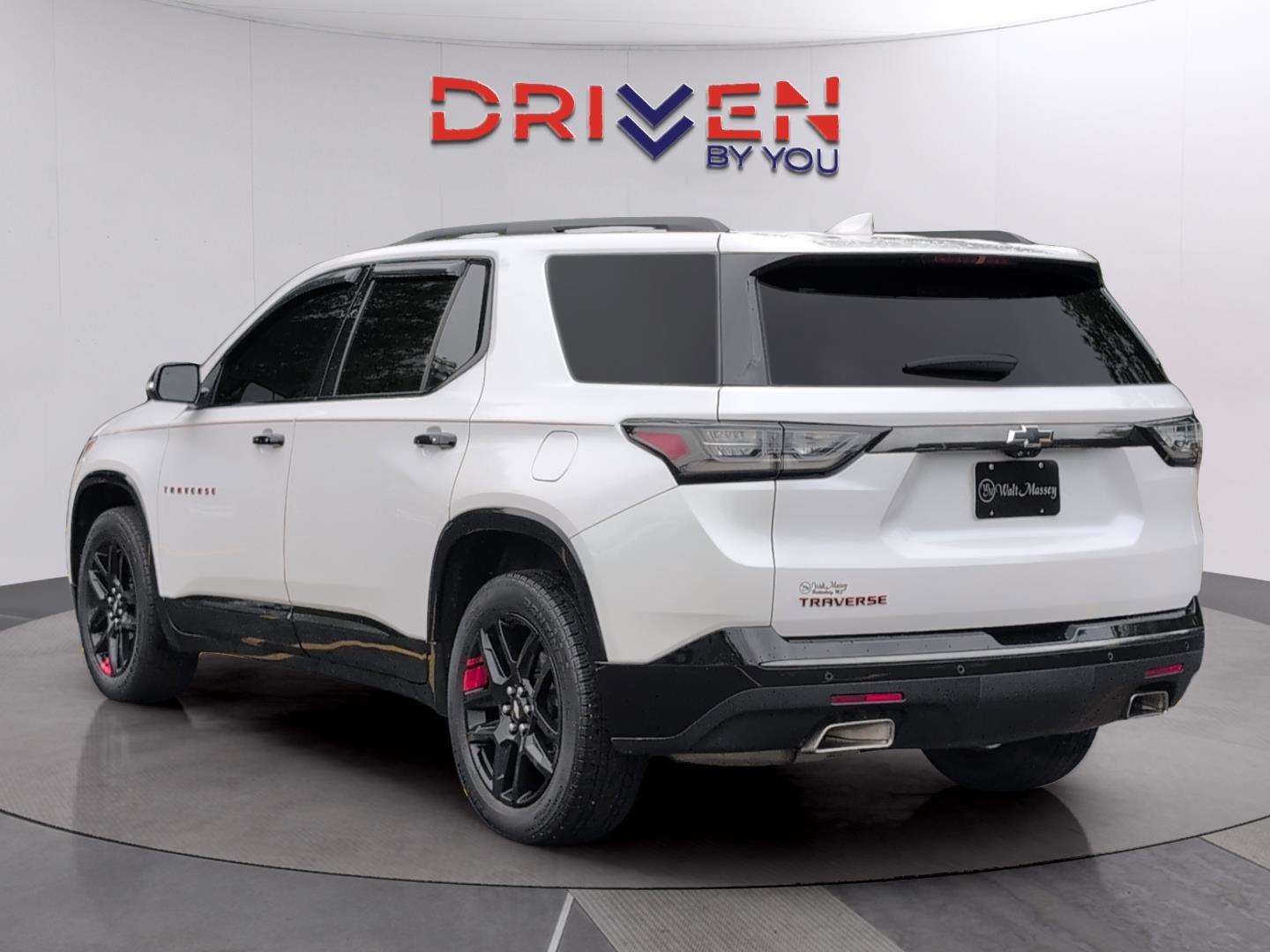 Used 2021 Iridescent Pearl Tricoat Chevrolet Premier image 3