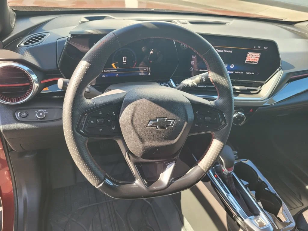 2025 Chevrolet Trax RS - Photo 23
