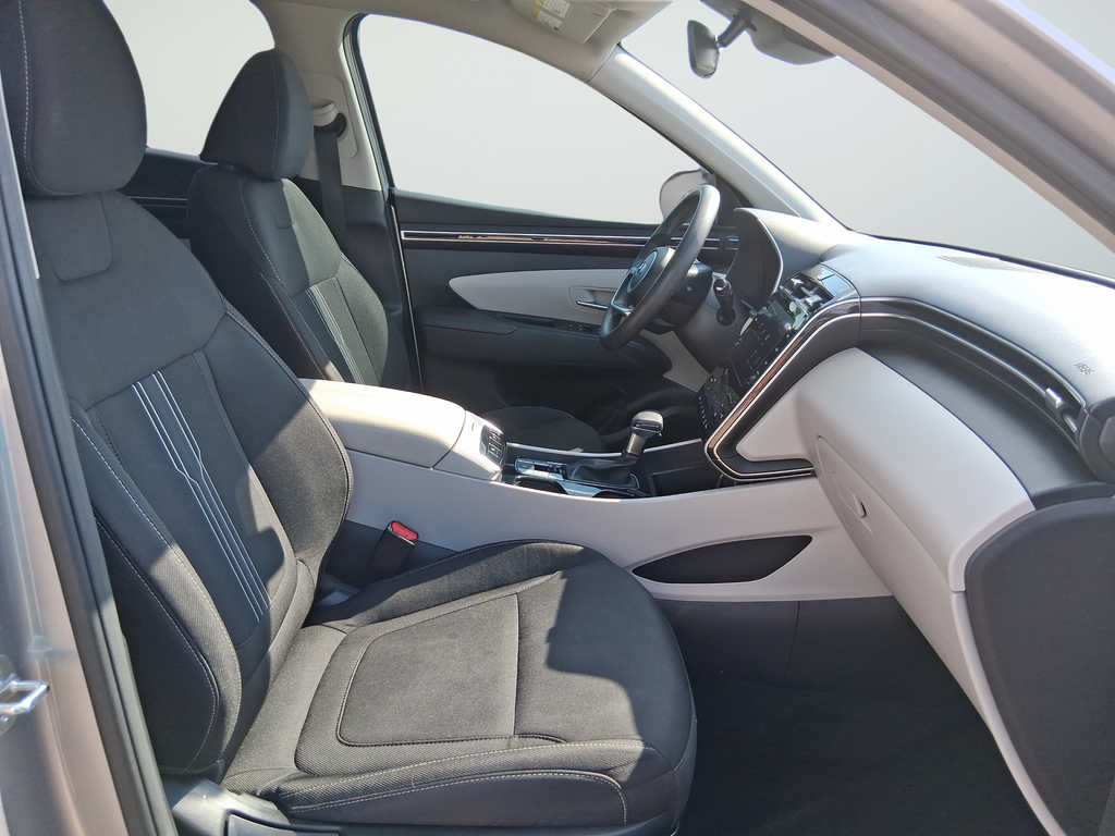 Used 2024 Silver Hyundai SEL image 25