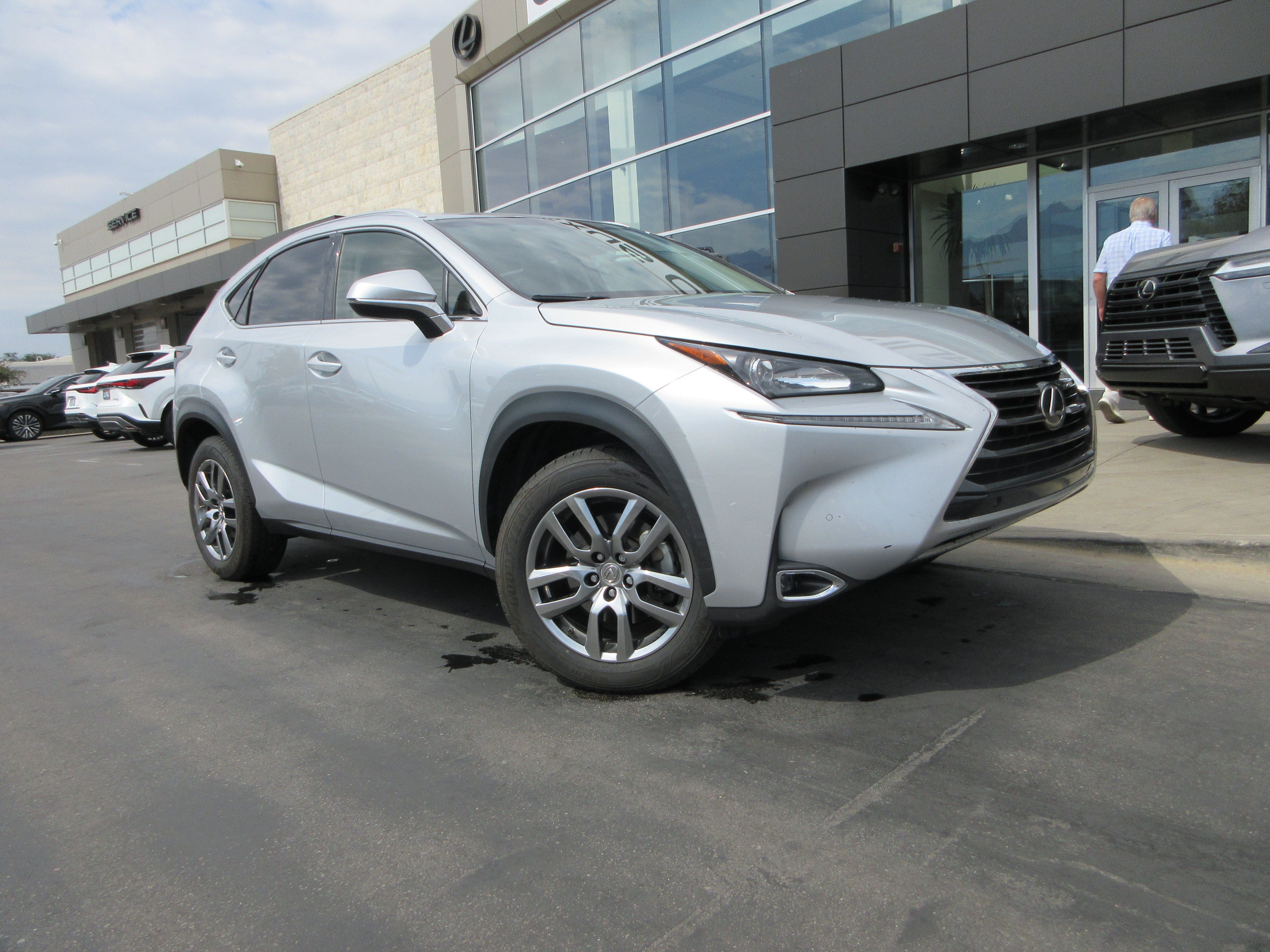 Used 2016 Silver Lining Metallic Lexus 200t image 13