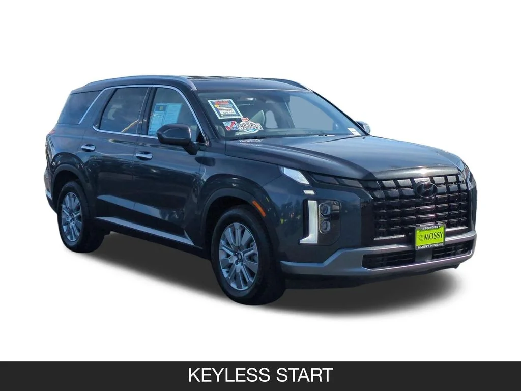 Used 2025 Gray Hyundai SEL image 2