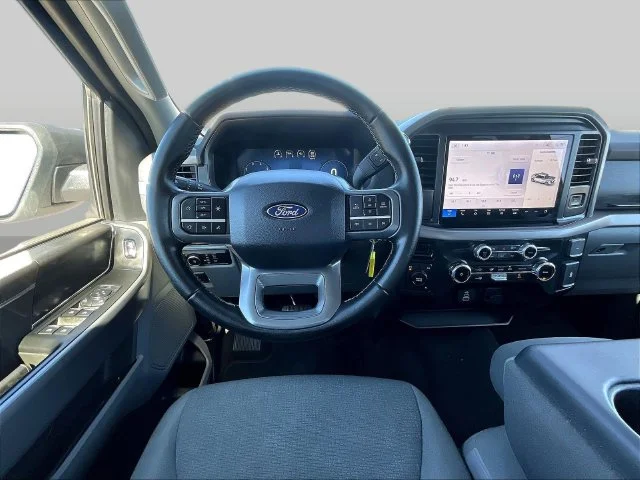 Used 2025 White Ford XLT image 11