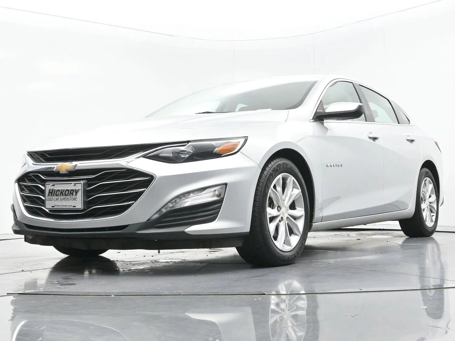 Used 2020 Silver Ice Metallic Chevrolet LT image 43