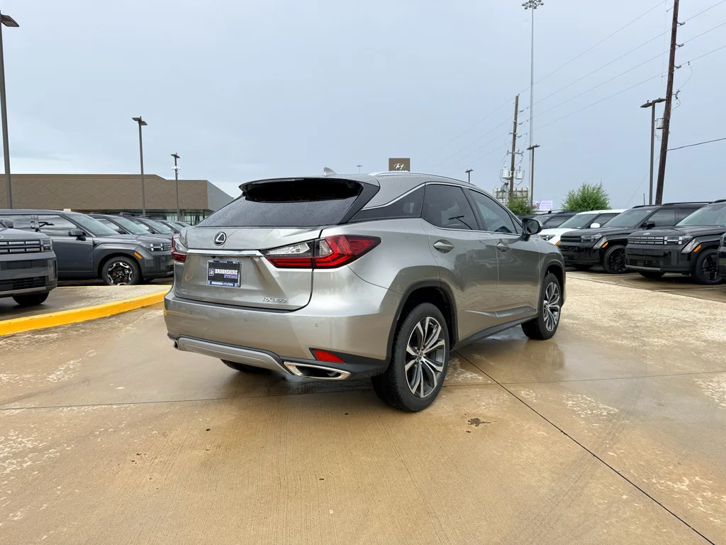Used 2022 Atomic Silver Lexus  image 6