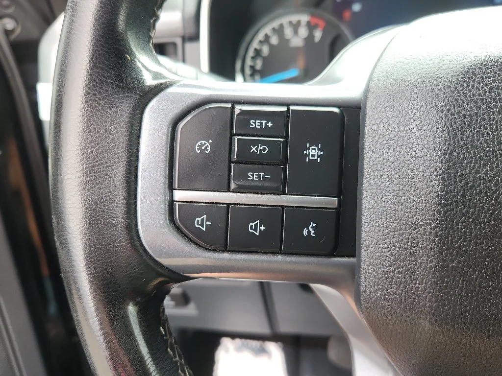 Used 2023 Black Ford XLT image 23