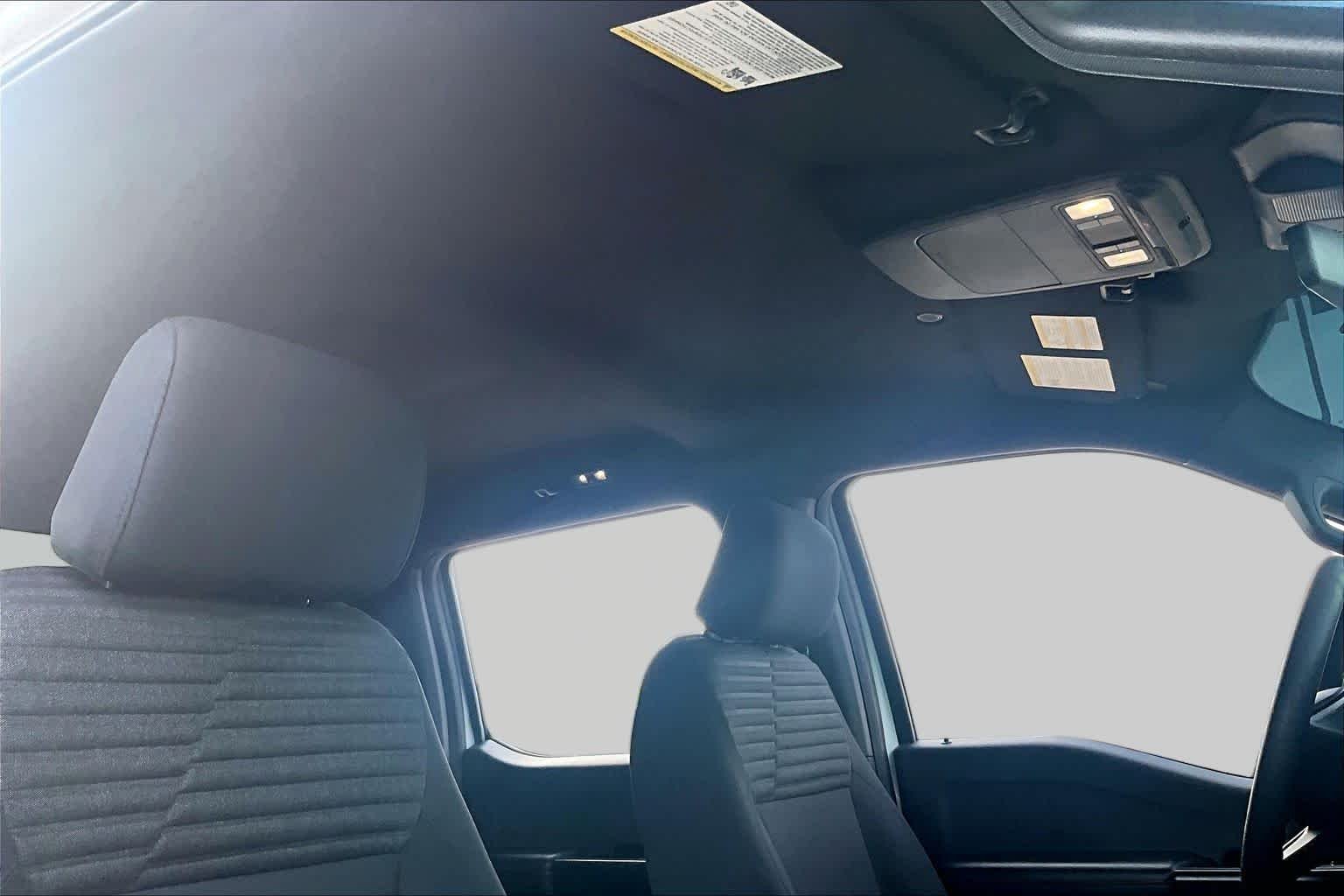 Used 2022 Oxford White Ford XL image 14