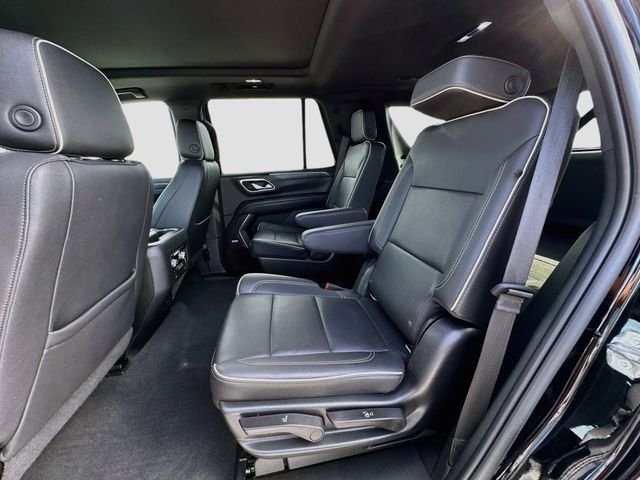 Used 2022 Black GMC SLT image 26