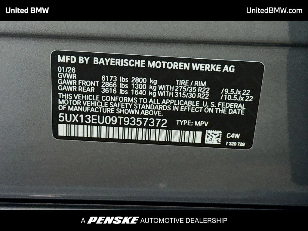 Used 2026 Skyscraper Grey Metallic BMW sDrive40i image 15