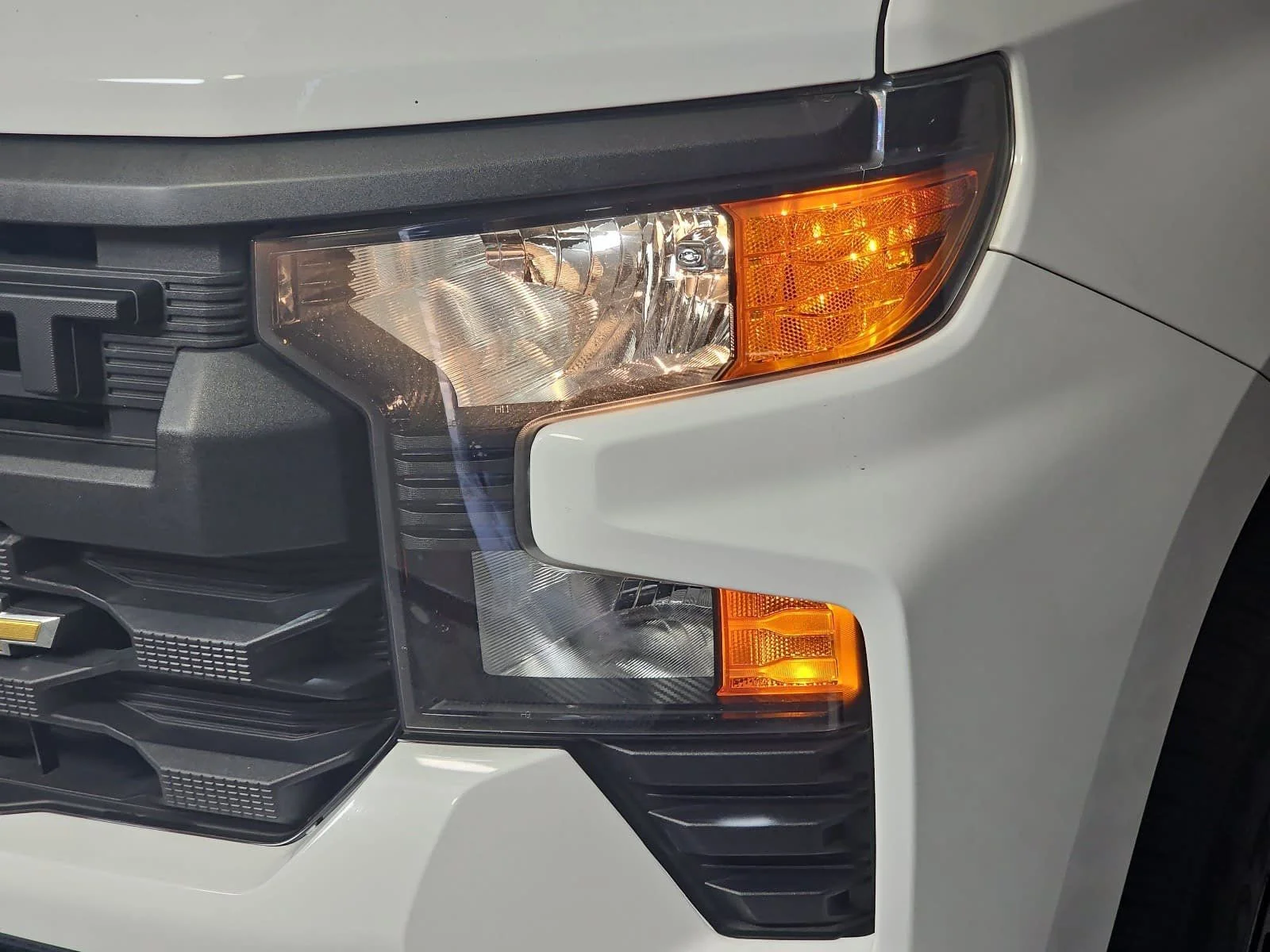 Used 2023 White Chevrolet WT image 26