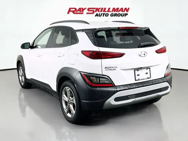 Used 2023 White Hyundai SEL image 5