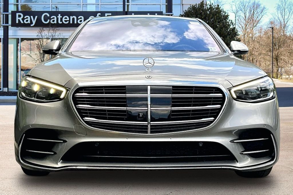 Certified Used 2022 Silver Mercedes-Benz S 580 image 3