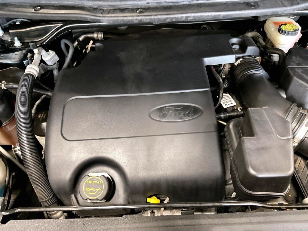 Used 2016 Gray Ford XLT image 36