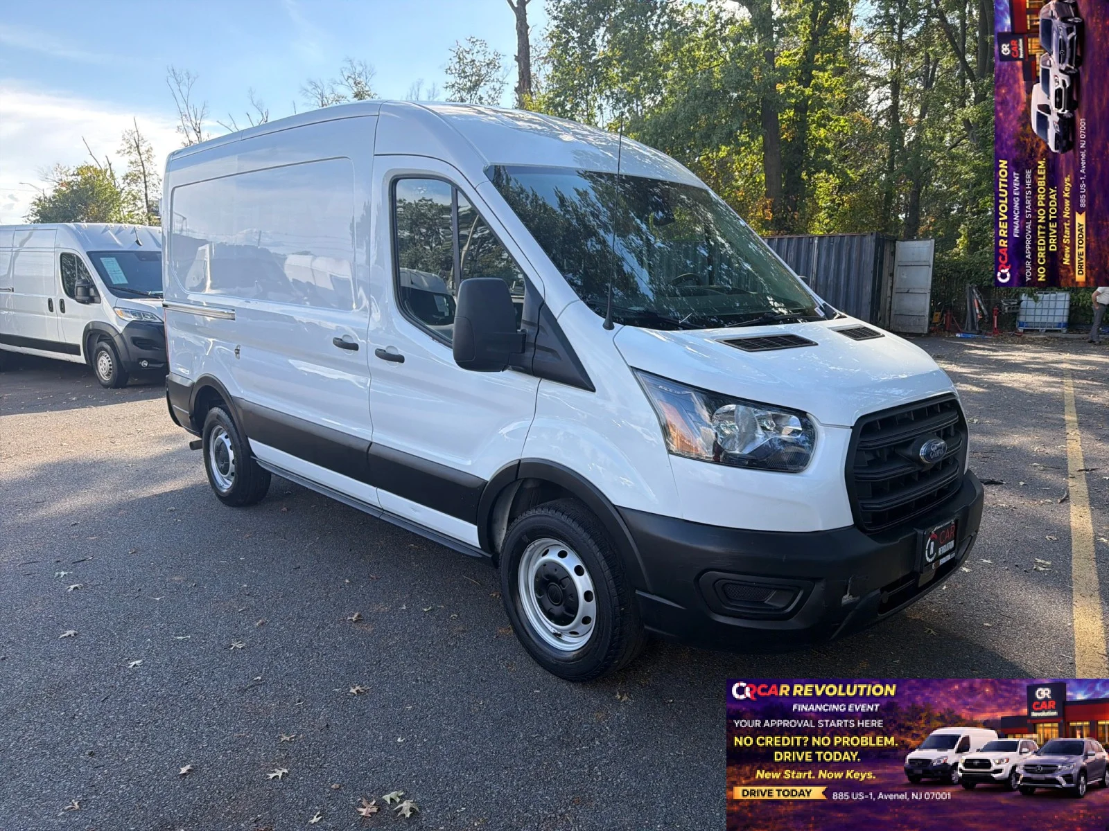 Used 2020 Oxford White Ford T250 MED ROOF image 1