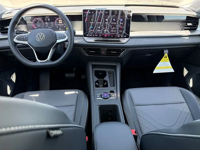 New 2026 Platinum Gray Metallic Volkswagen 2.0T SE image 28