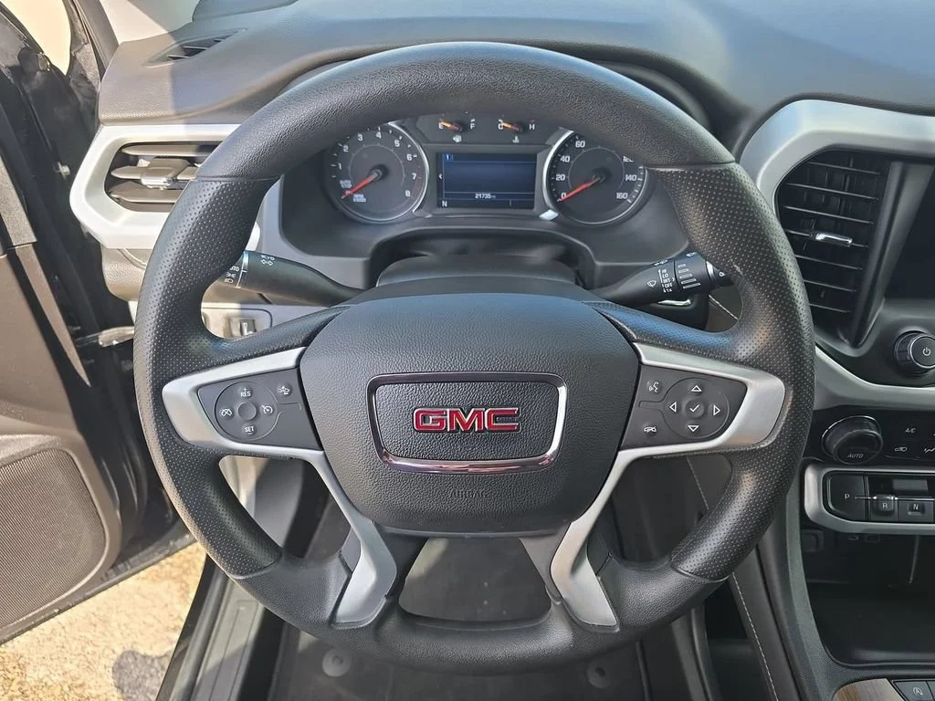 2023 GMC Acadia SLE - Photo 11