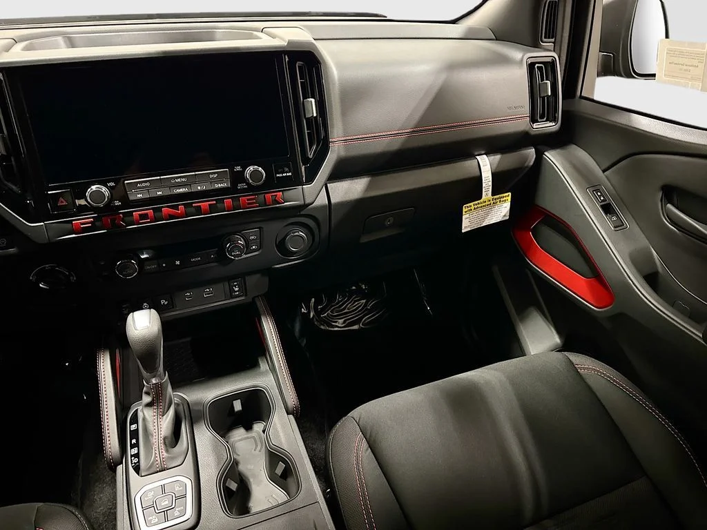 2026 Nissan Frontier PRO-4X - Photo 8