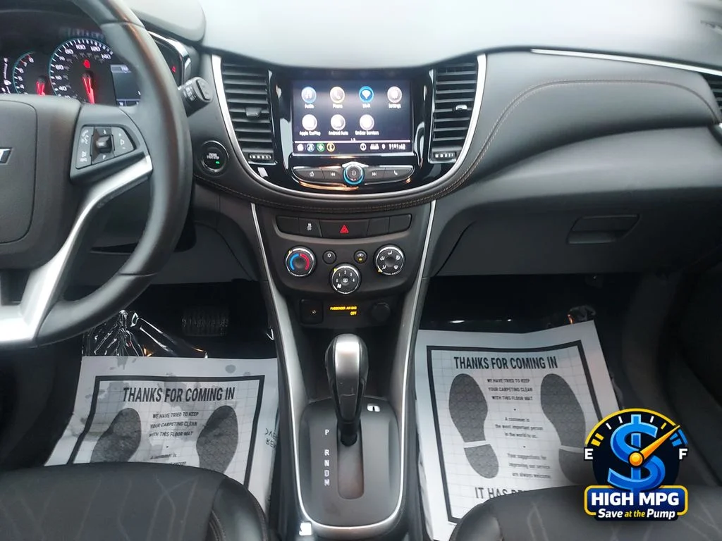 Used 2020 White Chevrolet LT image 14