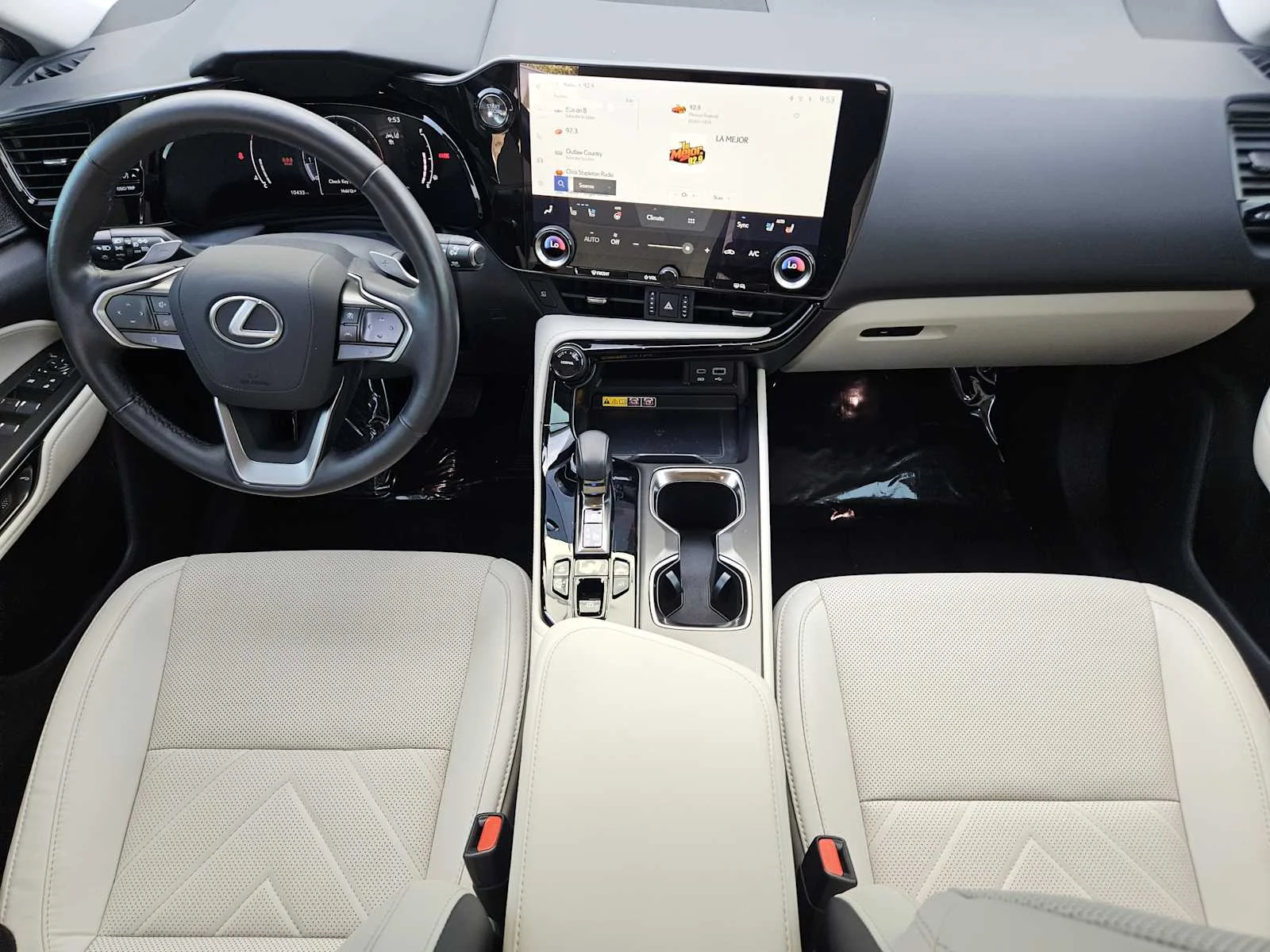 Certified Used 2025 ATOMIC SILVER Lexus Luxury image 21
