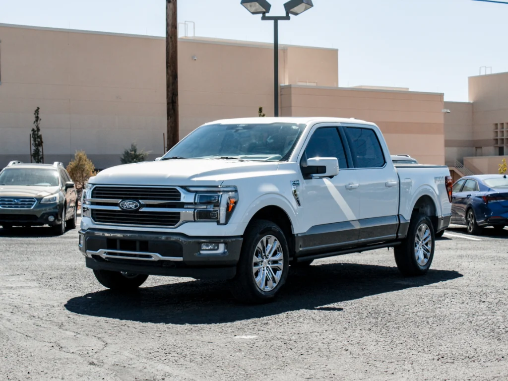 Used 2025 Star White Metallic Tri-Coat Ford King Ranch image 1