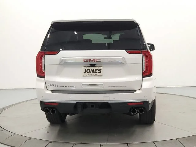 Used 2021 WHITE FROST TRICOAT GMC Denali image 7