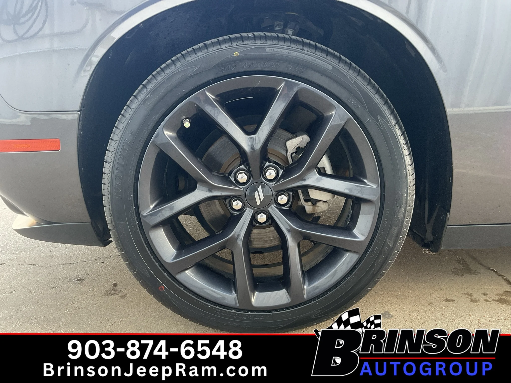 Used 2023 Granite Pearlcoat Dodge SXT image 13