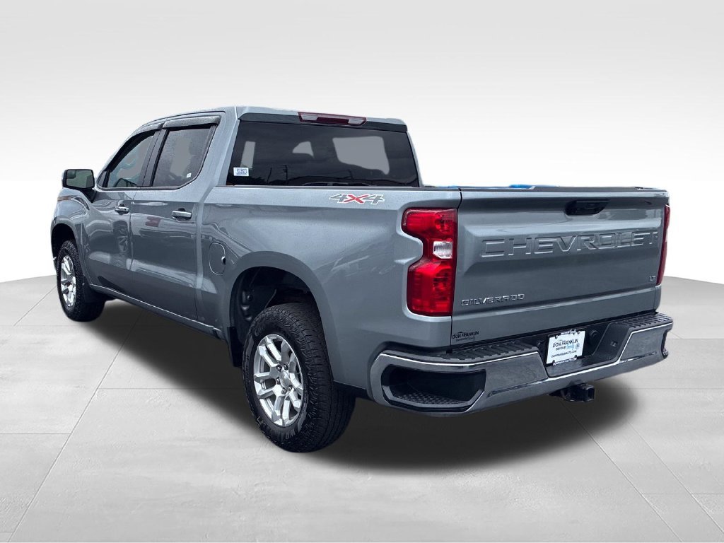 Used 2023 Gray Chevrolet LT image 3