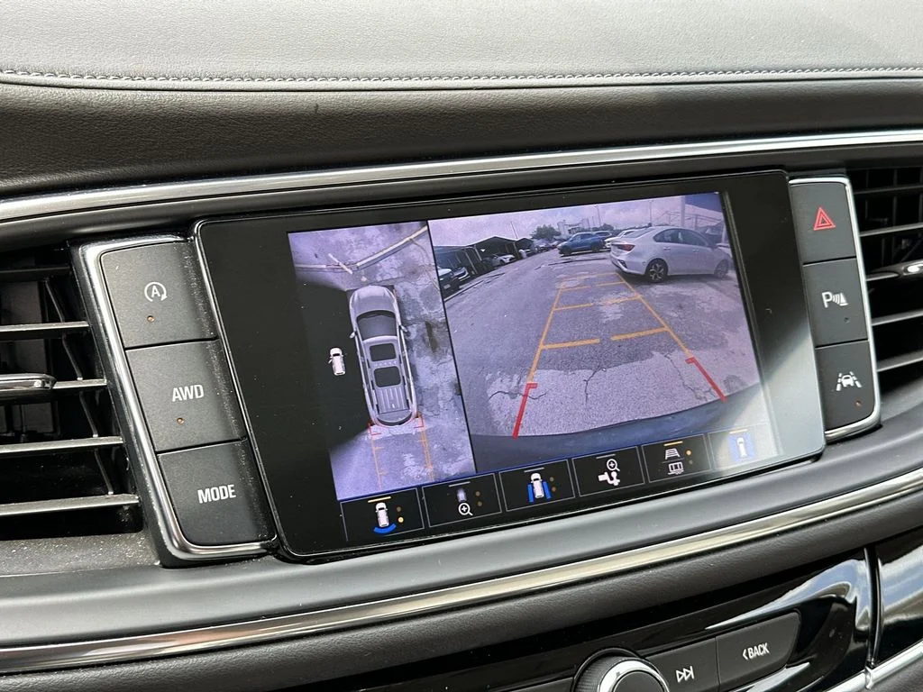 Used 2022 Green Buick Avenir image 21