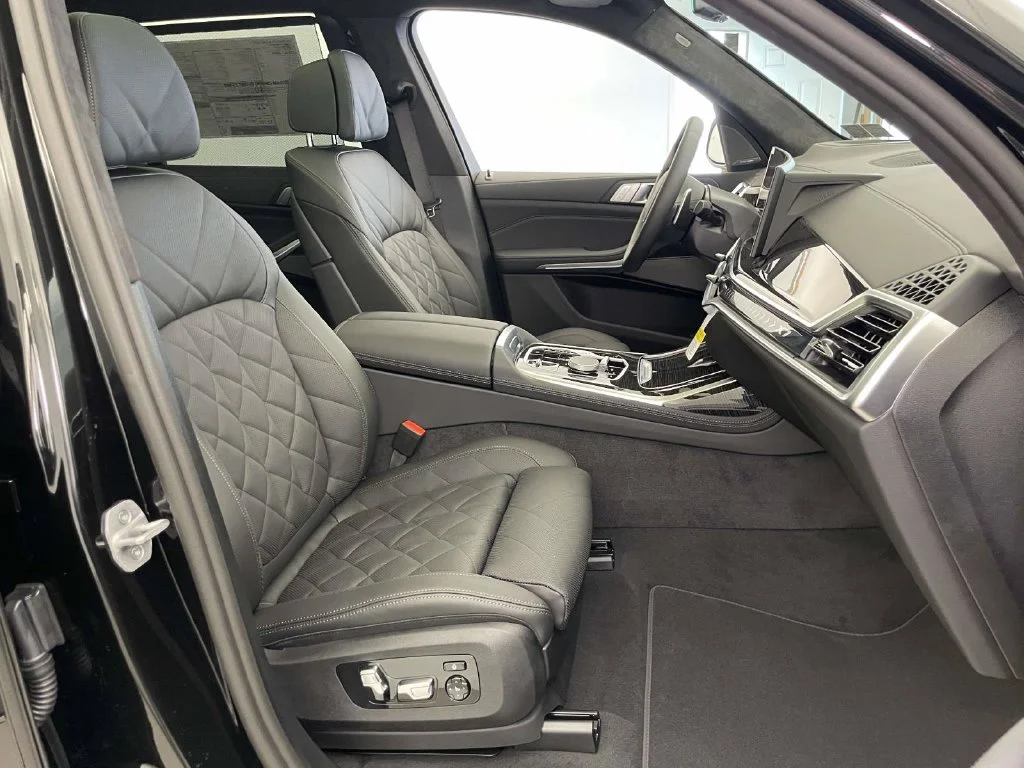 New 2027 Black BMW xDrive40i image 22