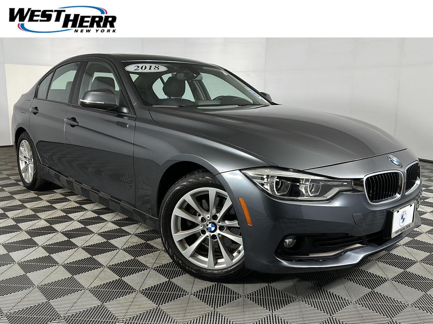 2018 BMW 3 Series 320i xDrive Sedan's photo