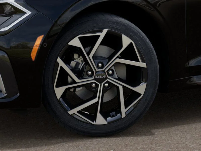 2025 Kia K5 EX - Photo 9