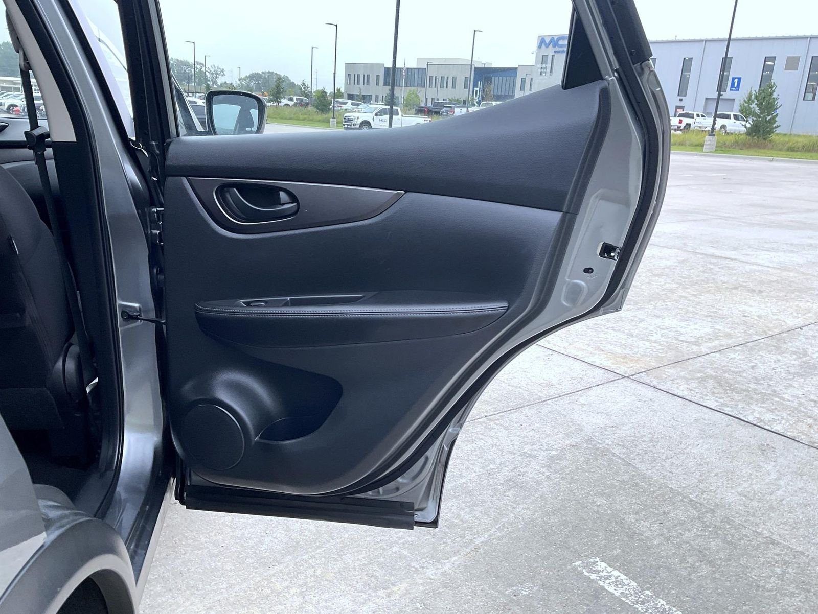 Used 2021 Gray Nissan S image 21