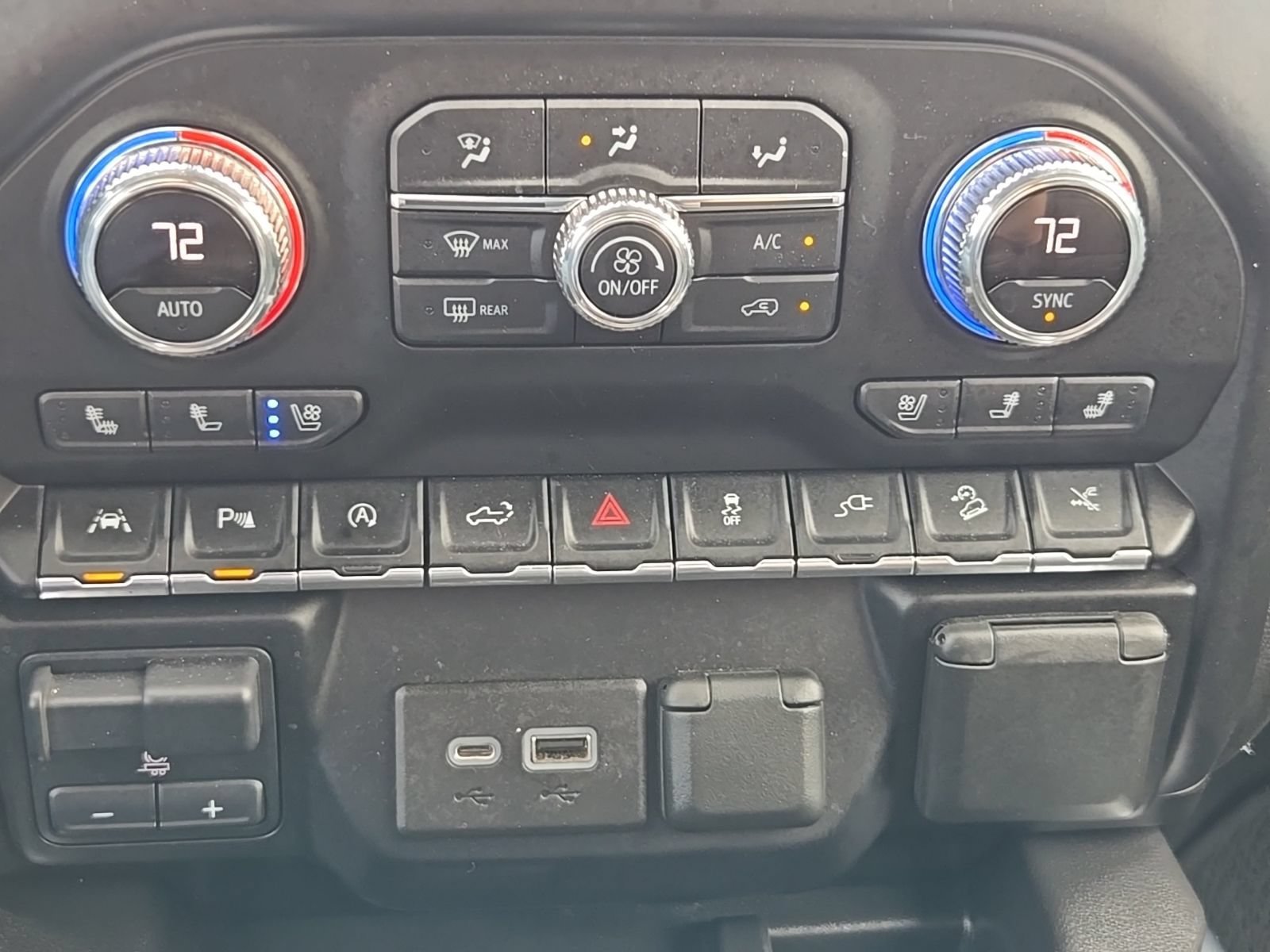 Used 2021 ONYX BLACK GMC Denali image 27