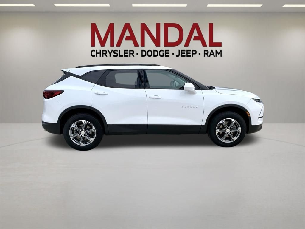 Used 2024 White Chevrolet LT image 5