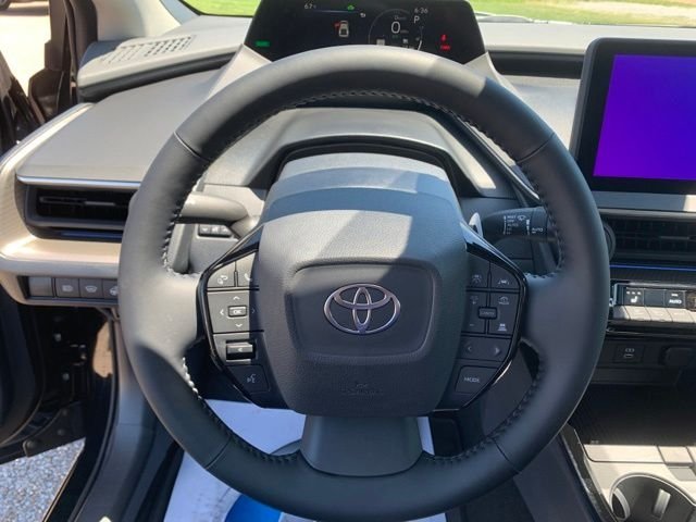New 2026 Midnight Black Metallic Toyota XLE image 15