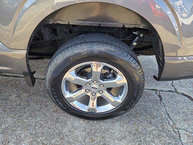 Used 2022 Carbonized Gray Metallic Ford LARIAT image 26