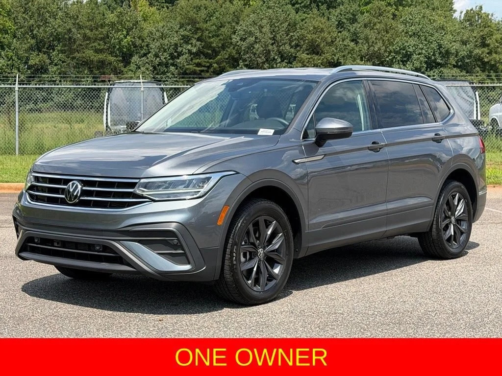 Used 2023 Gray Volkswagen 2.0T SE image 5