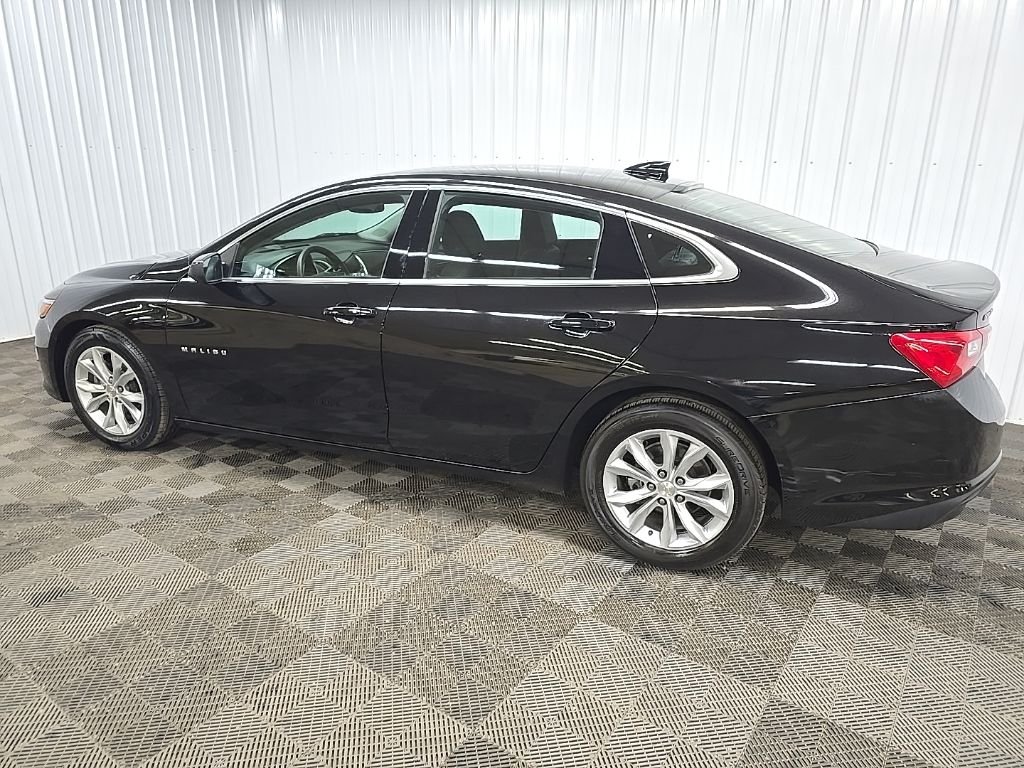 Used 2023 Black Chevrolet LT image 4