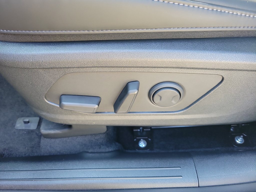 New 2026 Steel Gray Kia EX image 25