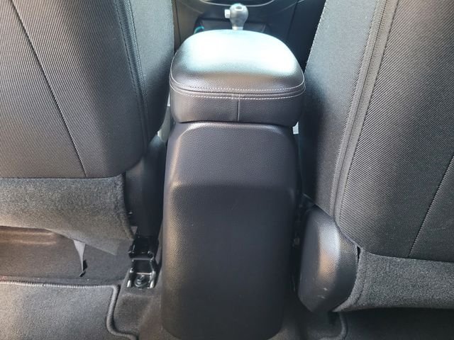Used 2017 Silver Kia Plus image 17