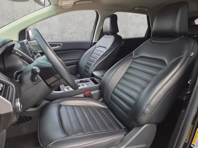Used 2024 Black Ford SEL image 9
