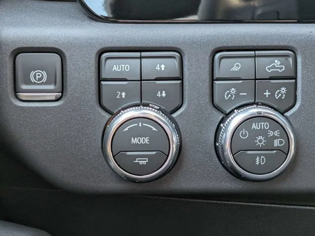New 2026 Sterling Metallic GMC Elevation image 24
