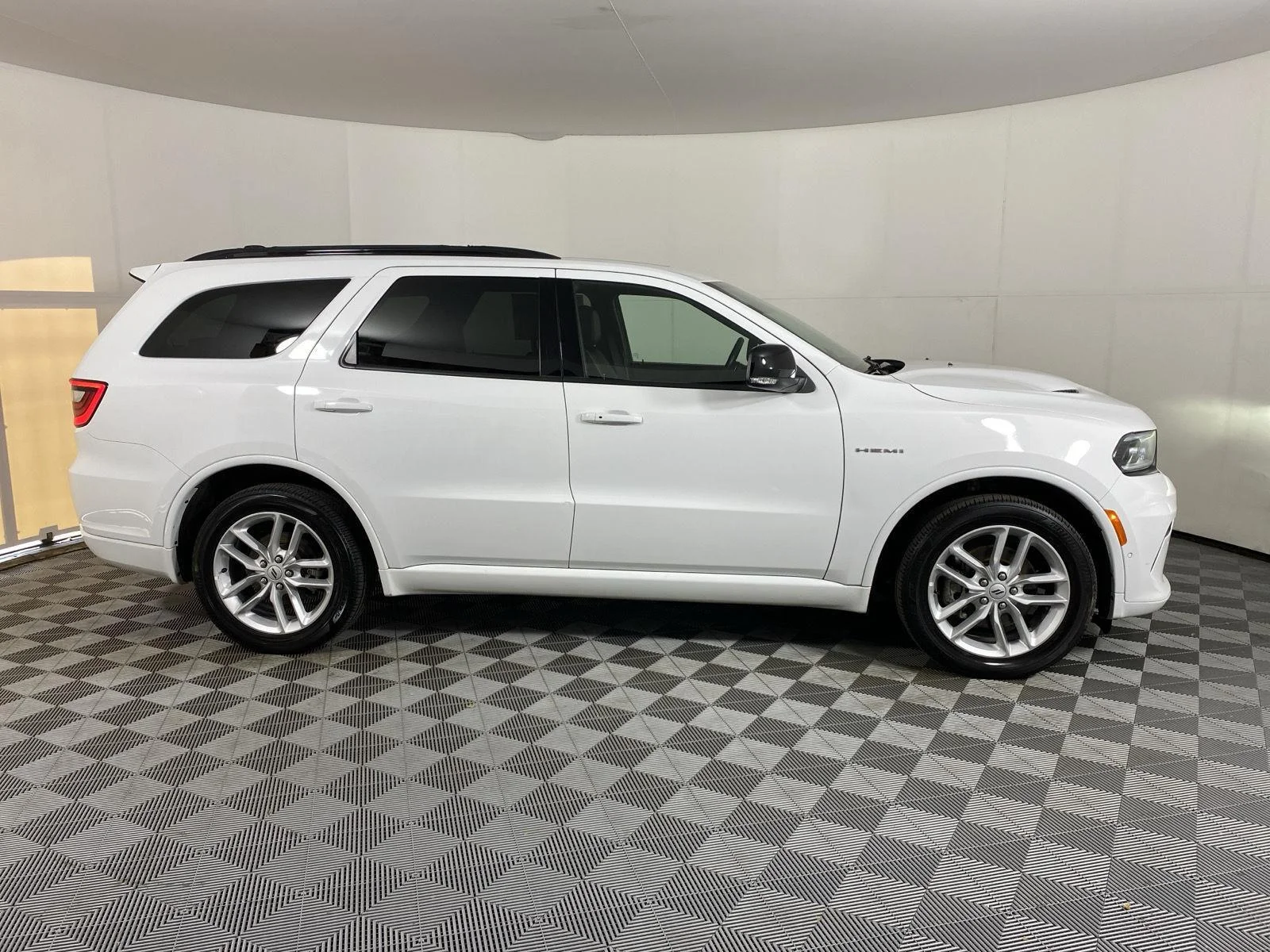 Used 2025 White Knuckle Dodge R/T image 10