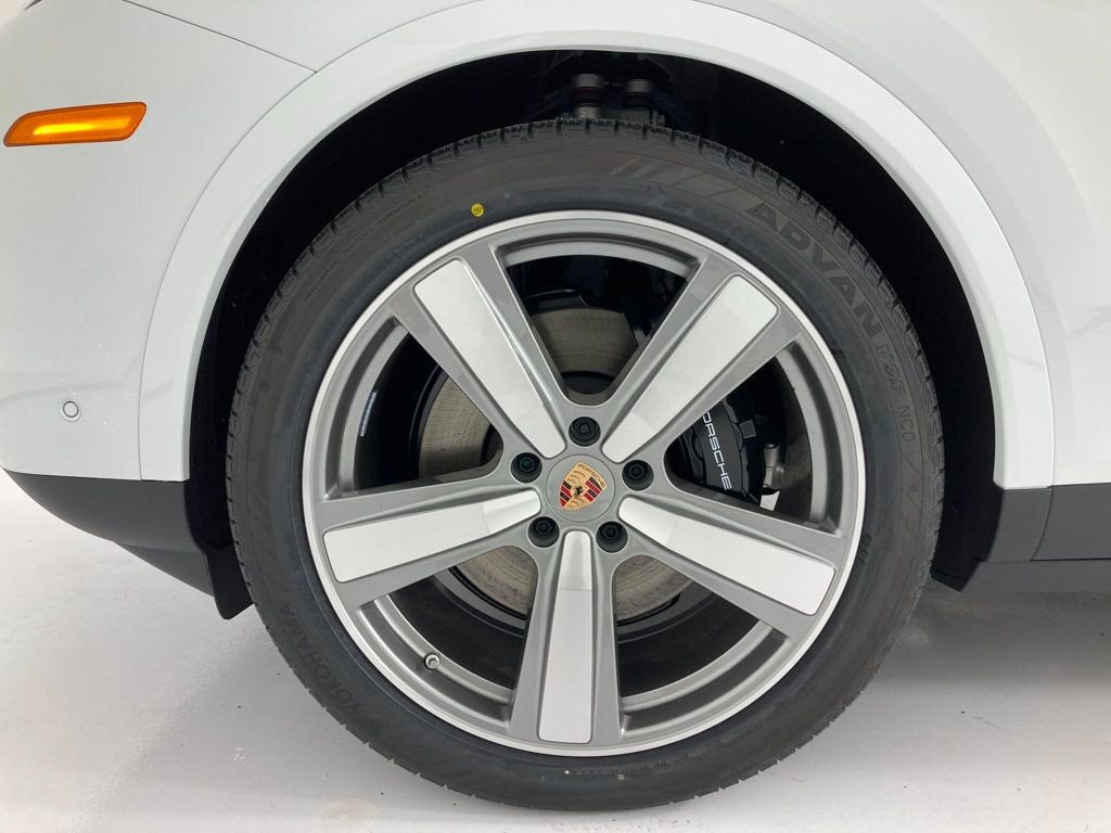 2026 Porsche Cayenne Base - Photo 24