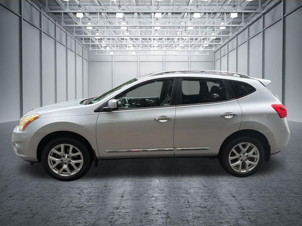 Used 2012 Silver Nissan SL image 2