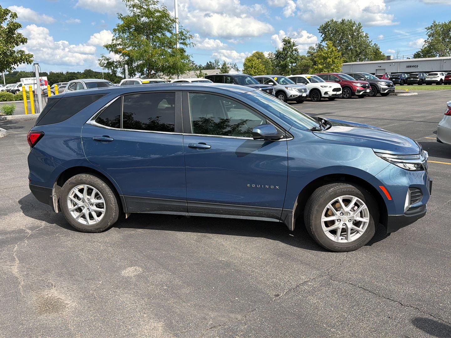Used 2024 Lakeshore Blue Metallic Chevrolet LT image 8